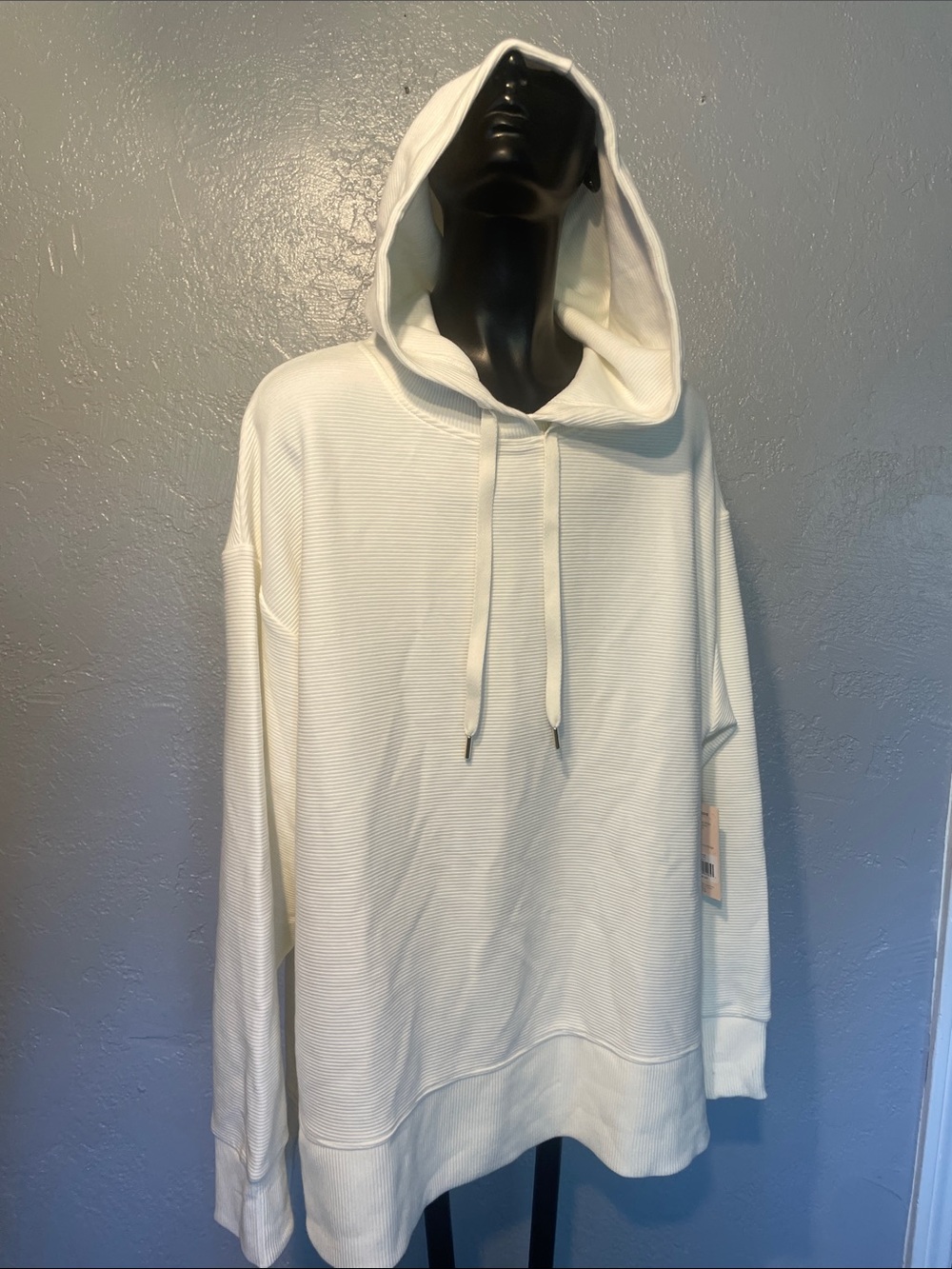woman's White Hooded Pullover cotton & polyester - Casual Everyday Hoodie